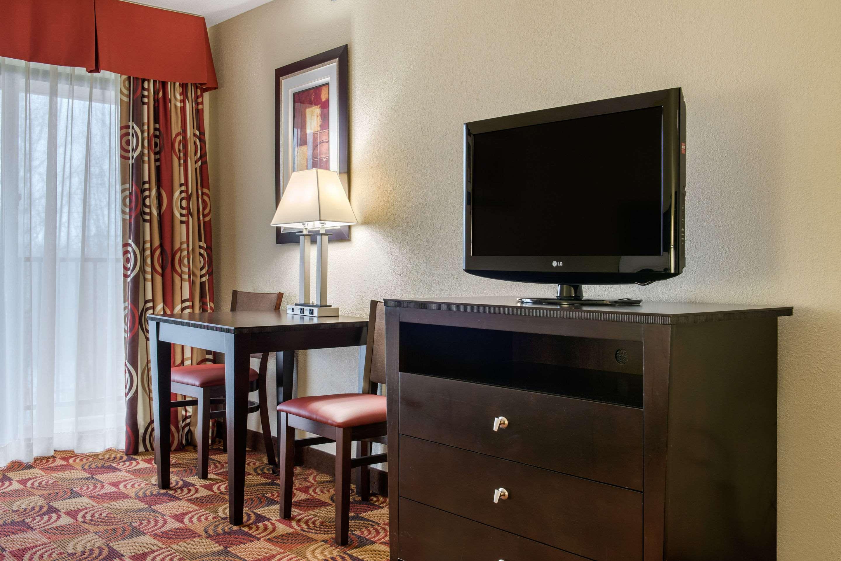 Quality Inn Bloomington Near University Exterior foto