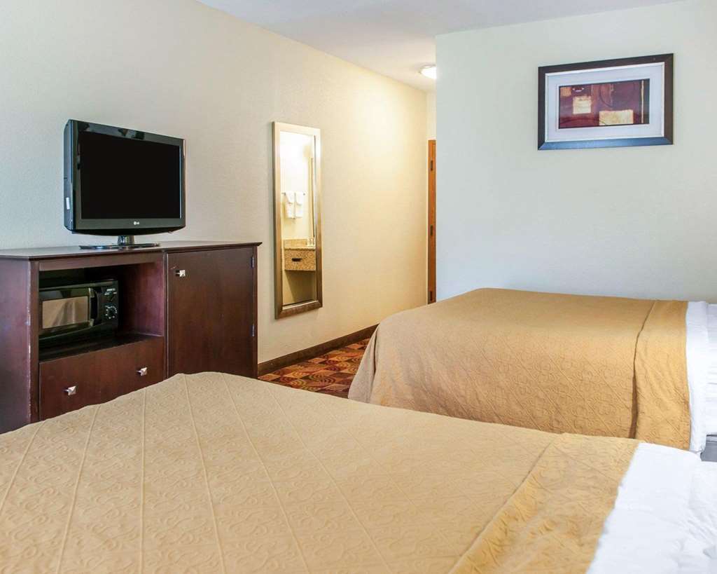 Quality Inn Bloomington Near University Habitación foto