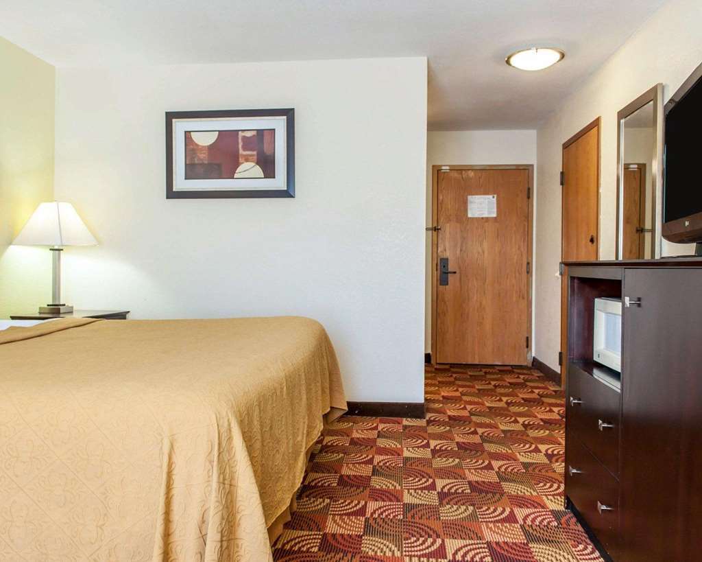 Quality Inn Bloomington Near University Habitación foto